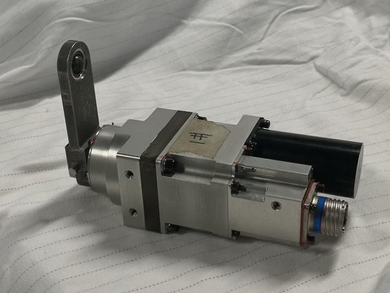 Rotating servo 4