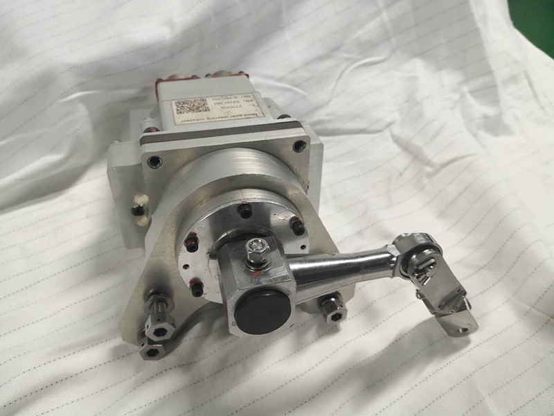 Front wheel steering gear